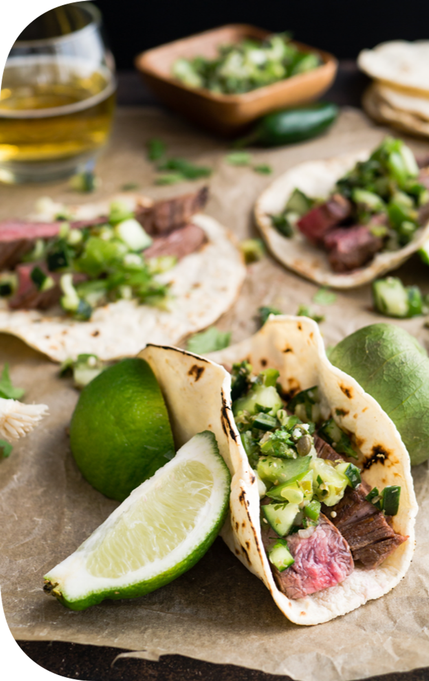 Example of a food photo with tortillas and vegetables